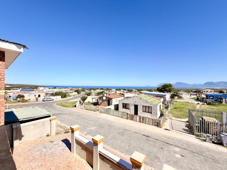 5 Bedroom Property for Sale in Hawston Western Cape